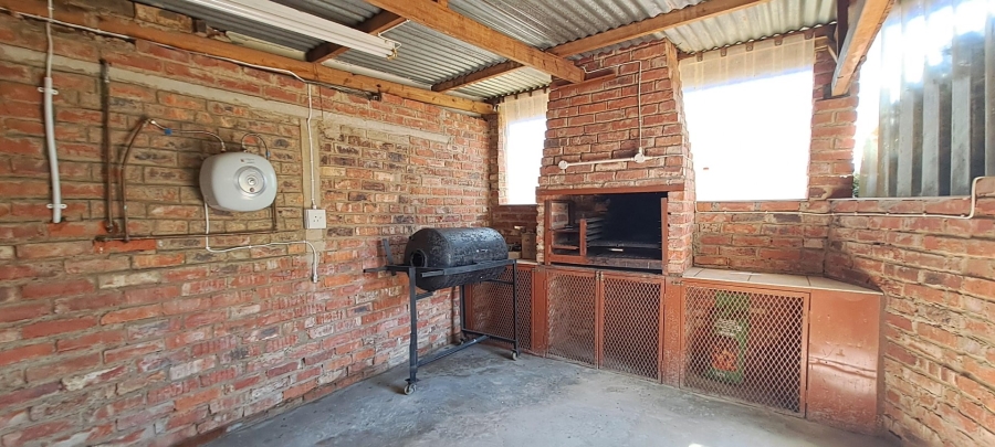 4 Bedroom Property for Sale in Panorama Free State